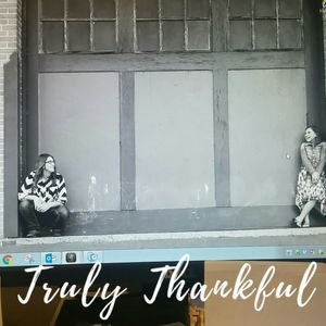 Meet your Posher, Adrienne